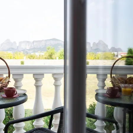 Spilaio At Meteora Kalambaka