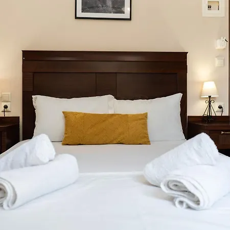 Spilaio At Meteora 卡兰巴卡