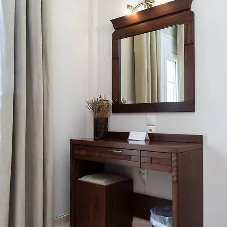 Spilaio At Meteora Kalampaka