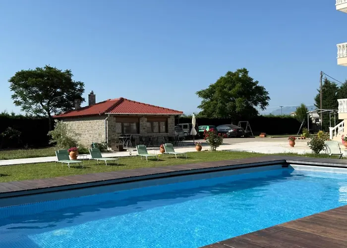 Spilaio At Meteora カランバカ